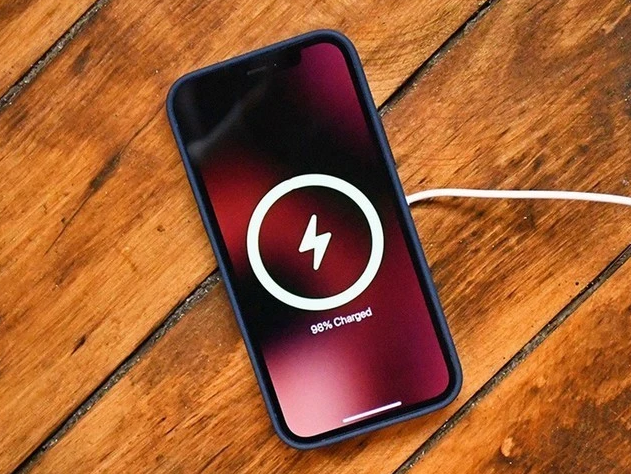 邵原镇苹果手机维修分享iPhone 12可以随便充电吗 
